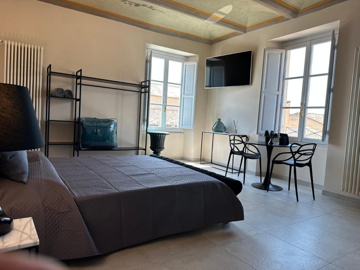Casa Colonna - Suite Della Torre L'Aquila Ngoại thất bức ảnh